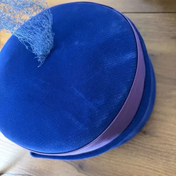 VTG 50s Pillbox Millinary Veiled Netting Hat Headpiece Blue Velvet Mod - Picture 9 of 12
